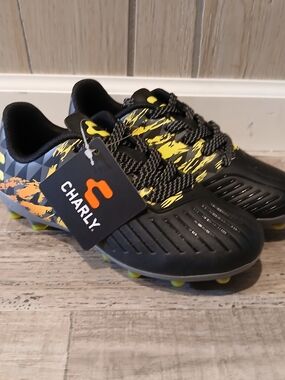 Charly Black and Yellow Kids Soccer Cleats Youth Size 12